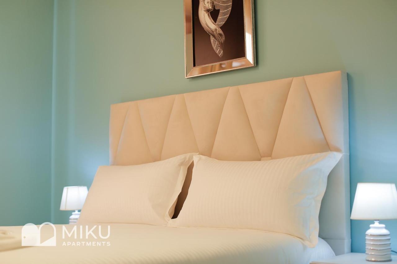 Miku Apartment - Glamorous 1Bedroom Apartment At Olympic Residence ティラナ エクステリア 写真