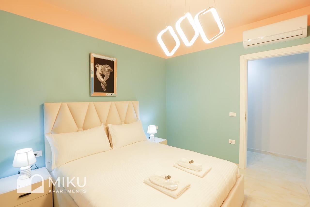 Miku Apartment - Glamorous 1Bedroom Apartment At Olympic Residence ティラナ エクステリア 写真