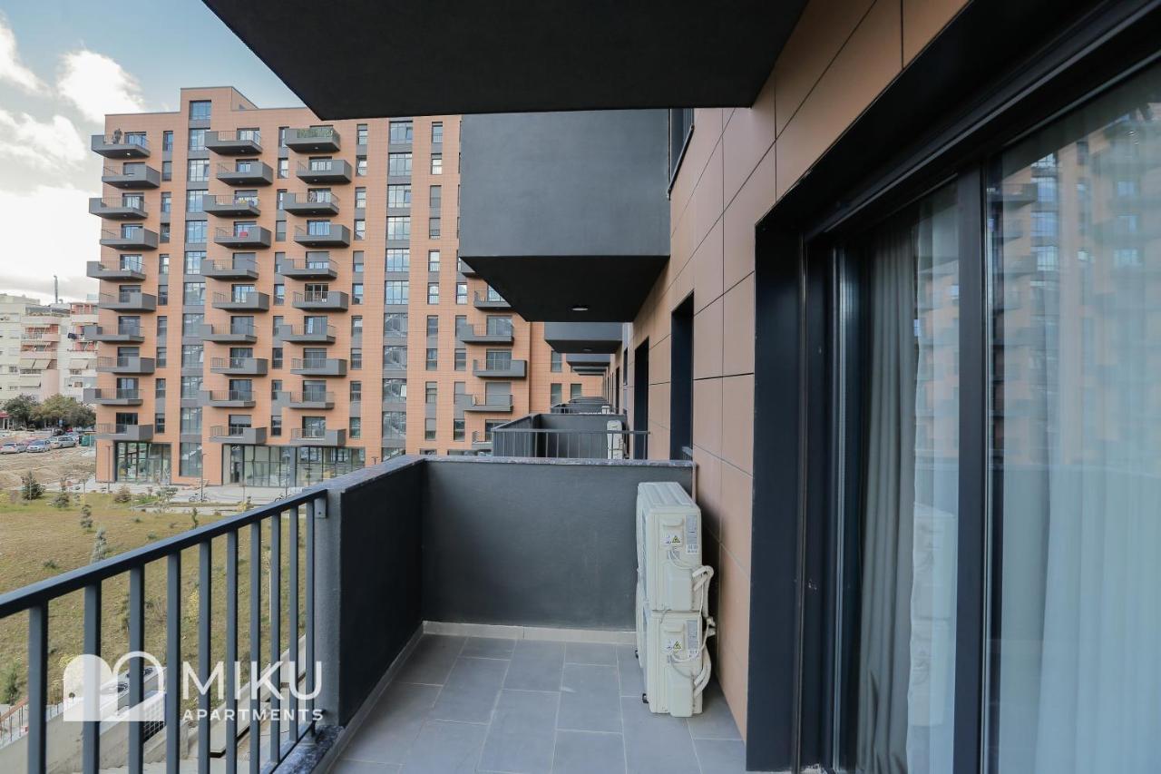 Miku Apartment - Glamorous 1Bedroom Apartment At Olympic Residence ティラナ エクステリア 写真