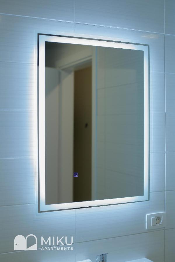 Miku Apartment - Glamorous 1Bedroom Apartment At Olympic Residence ティラナ エクステリア 写真